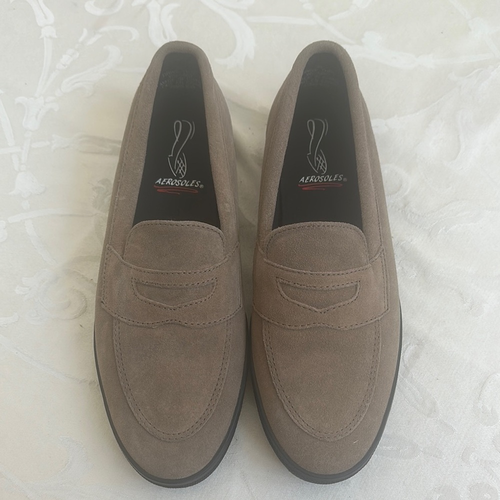Brand New Vintage Aerosoles Women’s Tan Loafers Driving Shoe